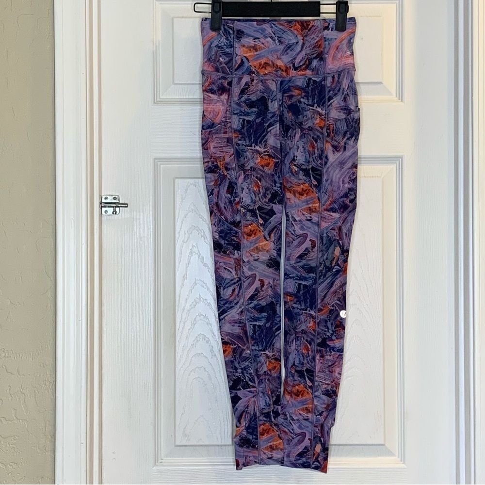Lululemon Fast and Free Brushed Fabric High-Rise Tight
Atmospheric Purple Multi